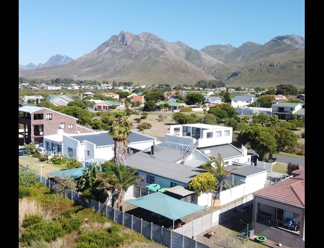 4 BEDROOM DETACHED FOR SALE IN HEUNINGKLOOF